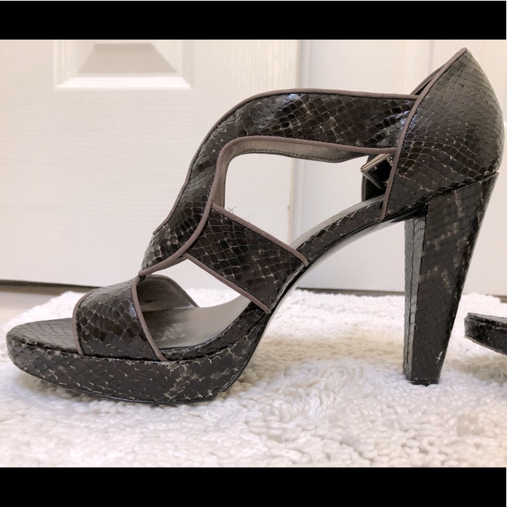 Platform snake black/silver ankle strap coach heels 9.5